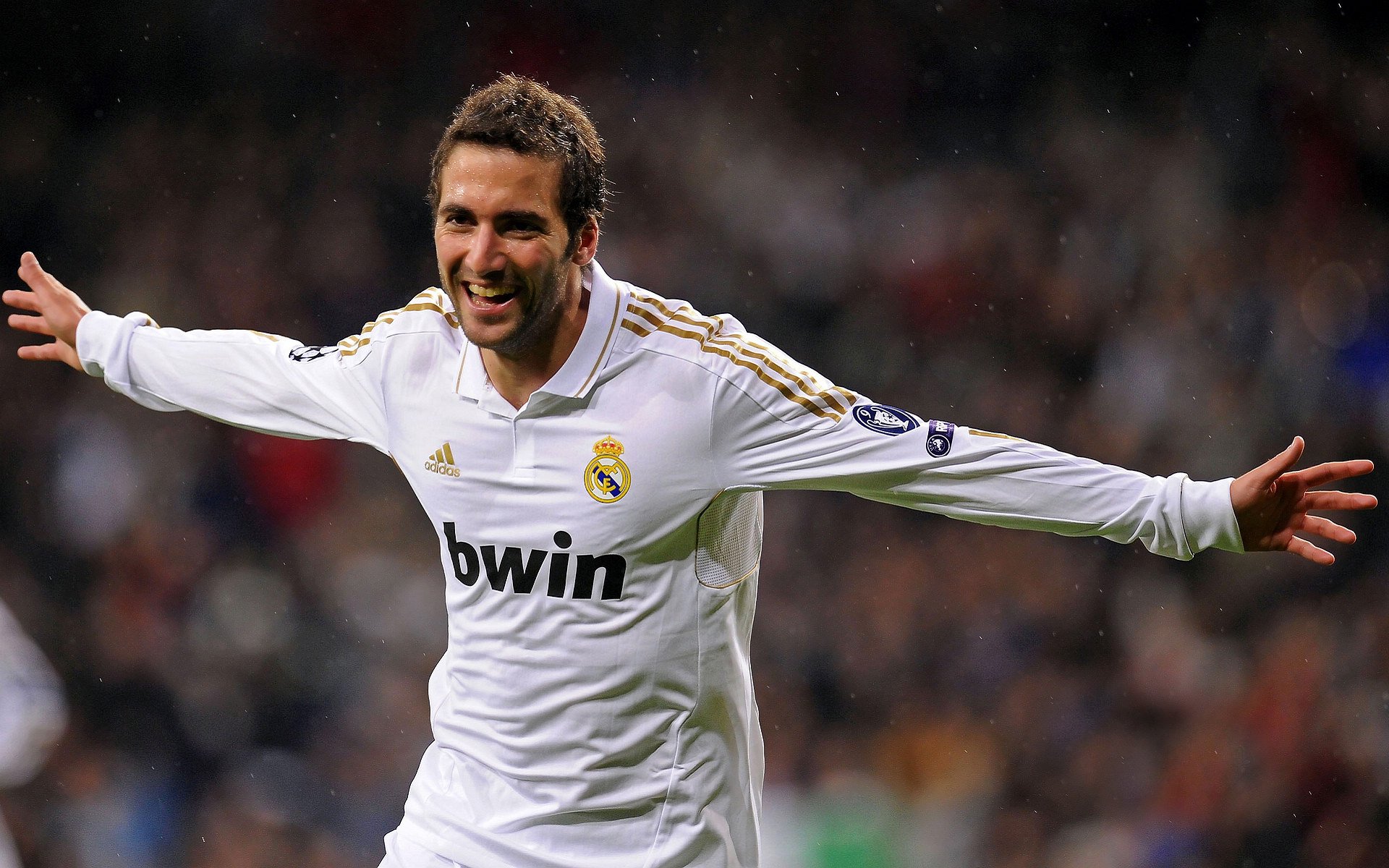 在对阵雷霆从而扳回败局的比赛中，他投中决定胜负的三分！，雷霆对热火