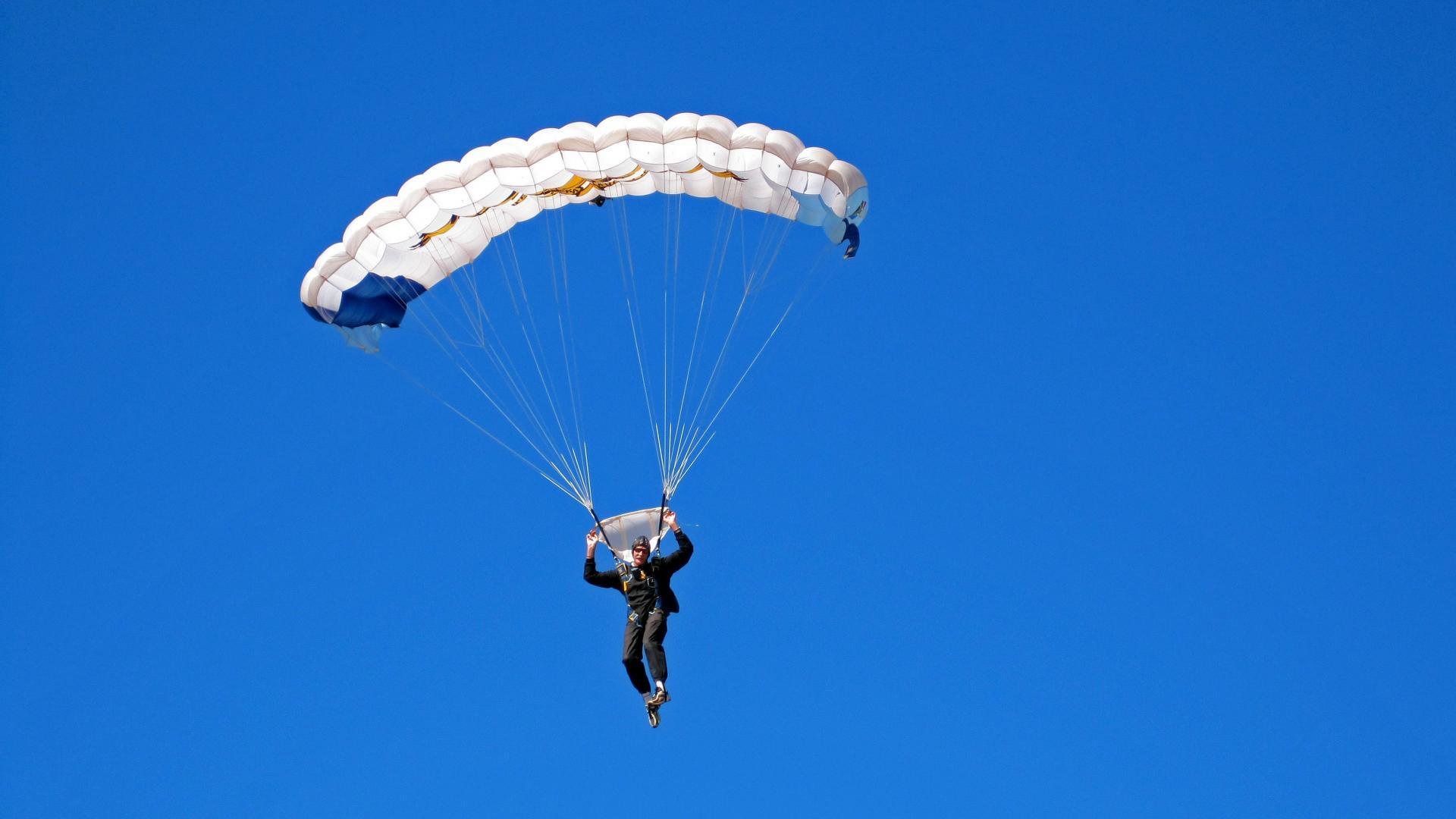 女子篮球联赛总决赛精彩纷呈，冠军争夺进入白热化，女子篮球2021